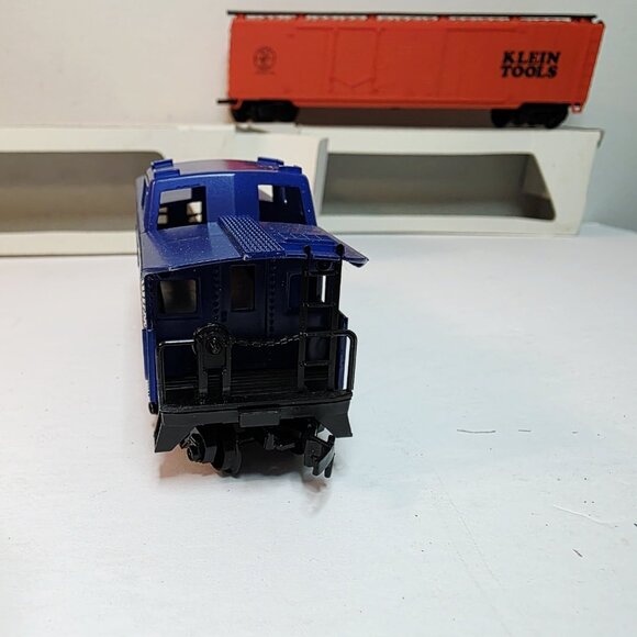 3 Vtg IHC Slovenia HO Scale Train Cars Tanker Caboose Leviton Panduit Klein - Picture 7 of 11